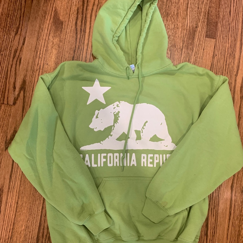 Excellent condition, fun California Green Hoodie Large.